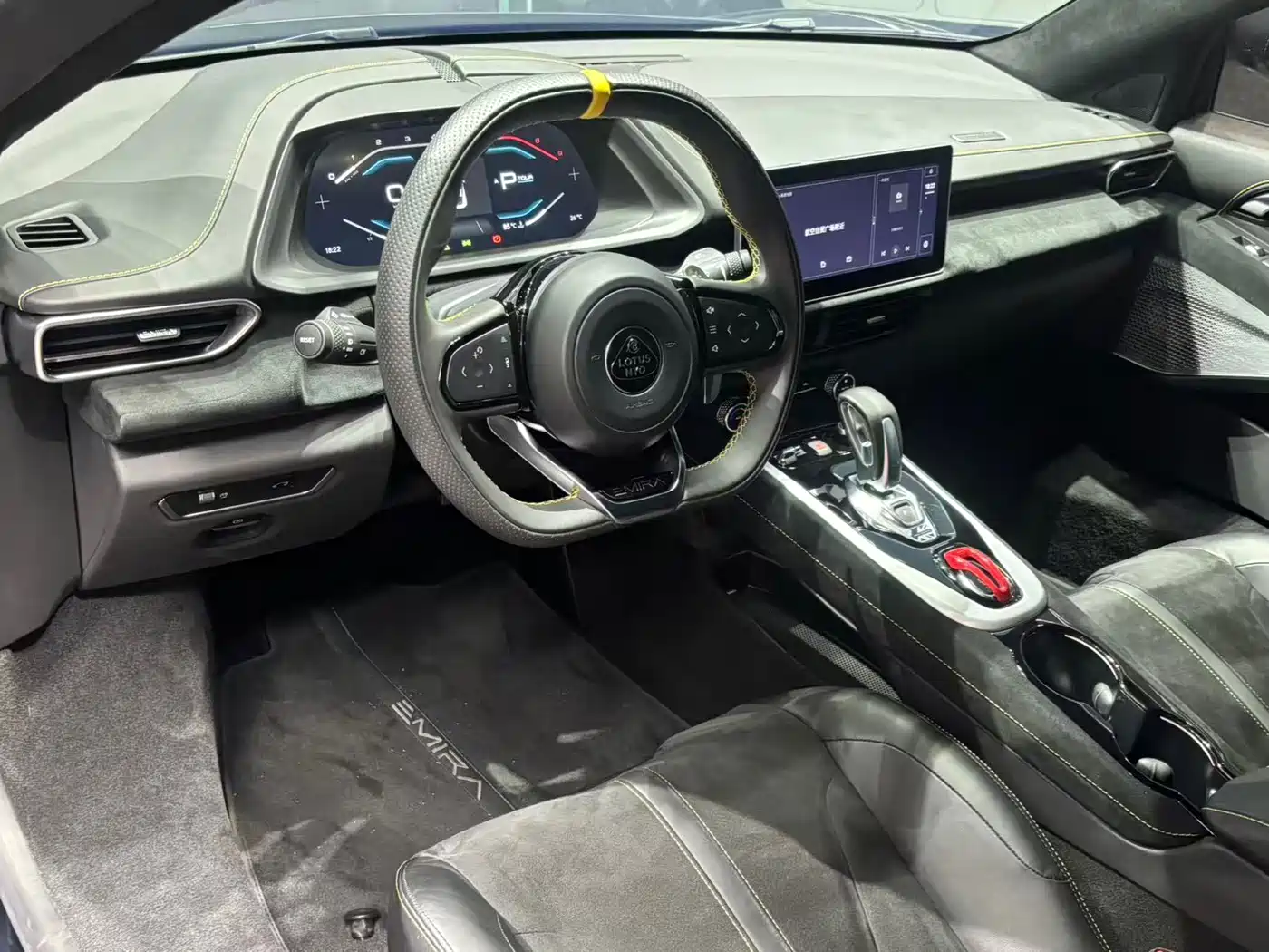 Lotus Cars EMIRA 2021 2.0T DCT First Edition фото 2