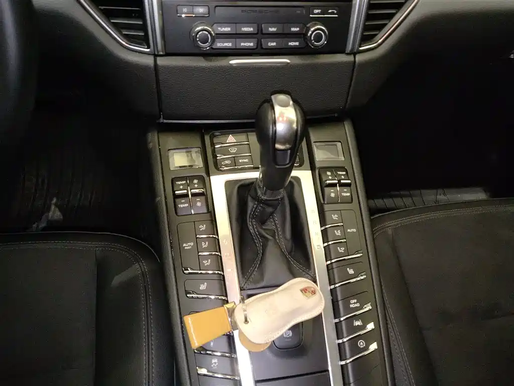 Porsche Macan 2017 Macan 2.0T фото 6