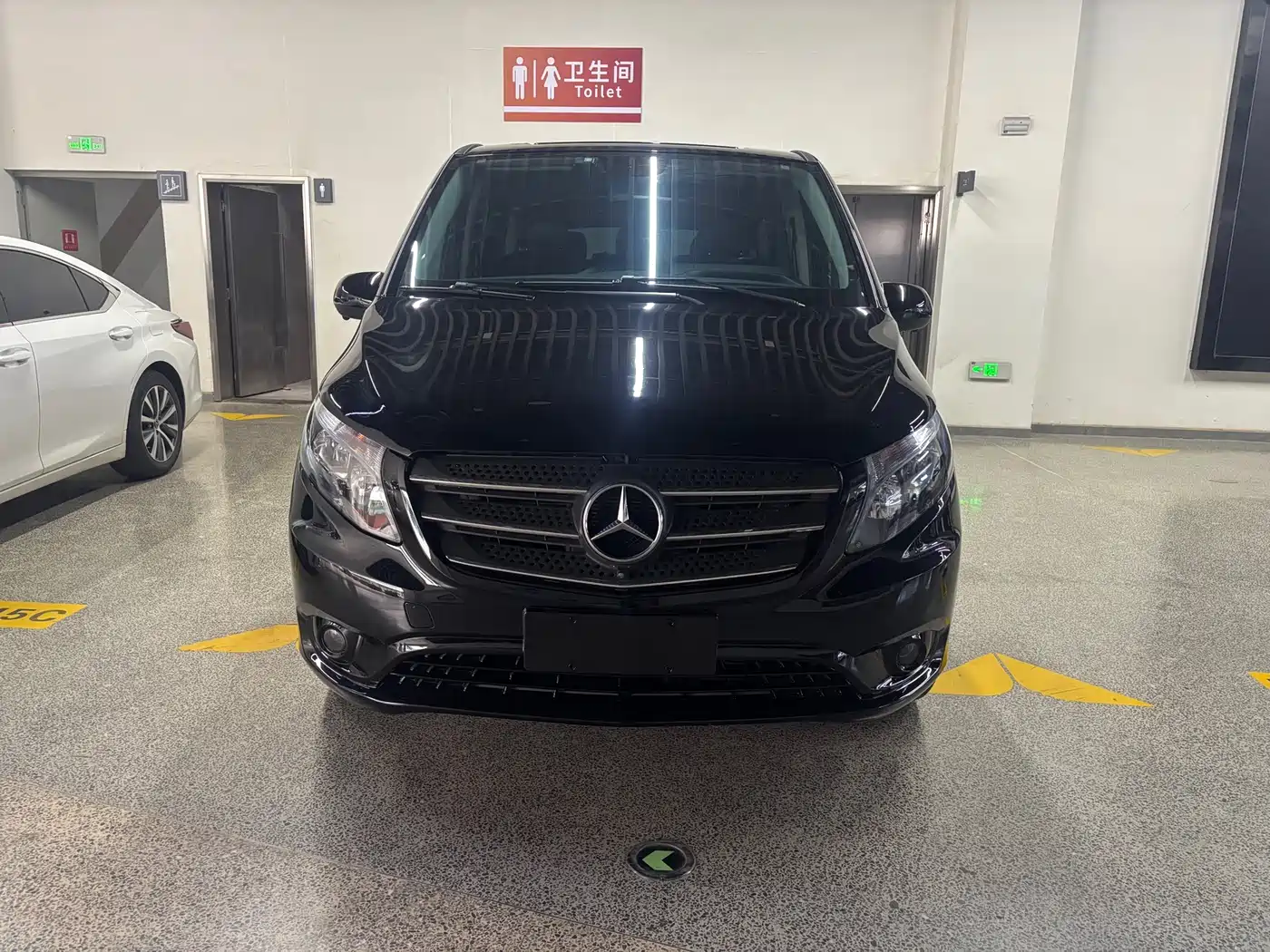 Mercedes-Benz Vito 2021 2.0T Elite 9-Seater фото 2