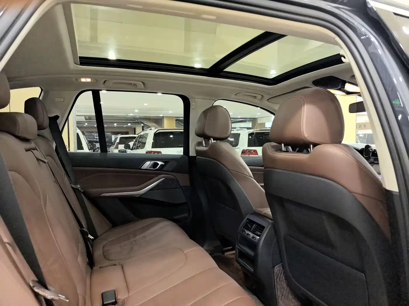 BMW X5 (Import) 2020 xDrive40i M Sport Package фото 12