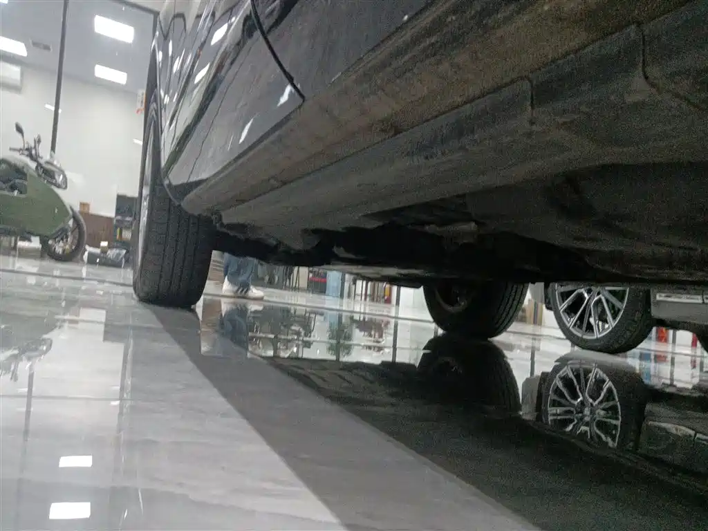Volkswagen Touareg 2017 3.0TSI Explorer Edition фото 22