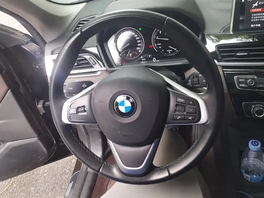 BMW X1 2020 sDrive20Li Fashion Model фото 15