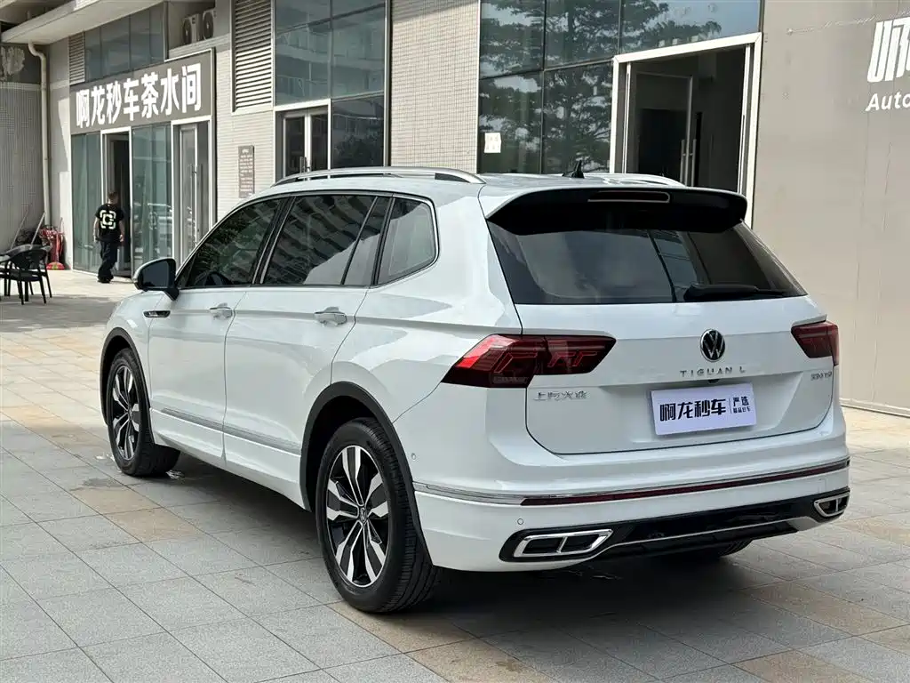 Volkswagen Tiguan L 2024 330TSI Automatic 2WD R-Line Premium Enjoyment Edition фото 13