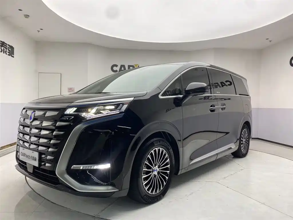 Denza D9 2022 DM-i 970 All-Wheel Drive Honor Edition