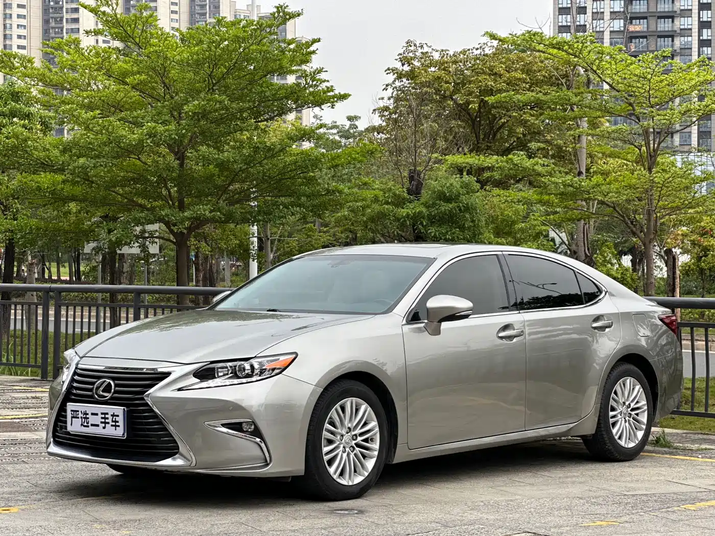 Lexus ES 2015 200 Elite Edition