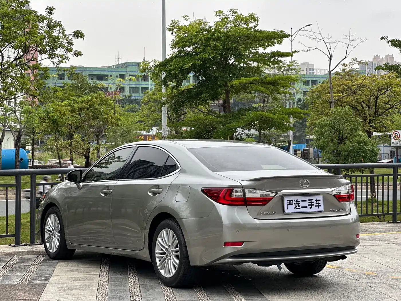 Lexus ES 2015 200 Elite Edition фото 7
