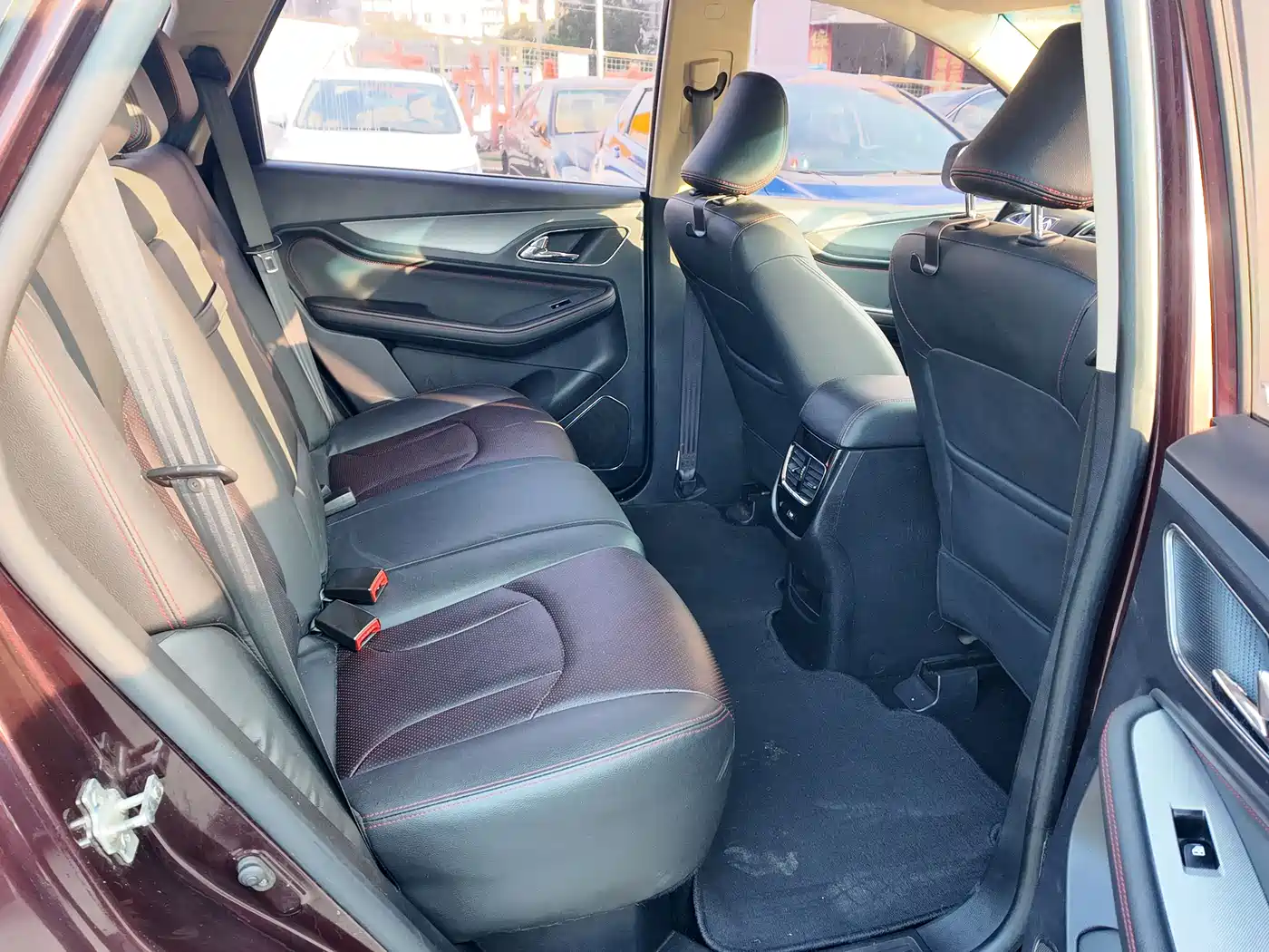 Baojun 560 2016 2016 1.8L iAMT Luxury