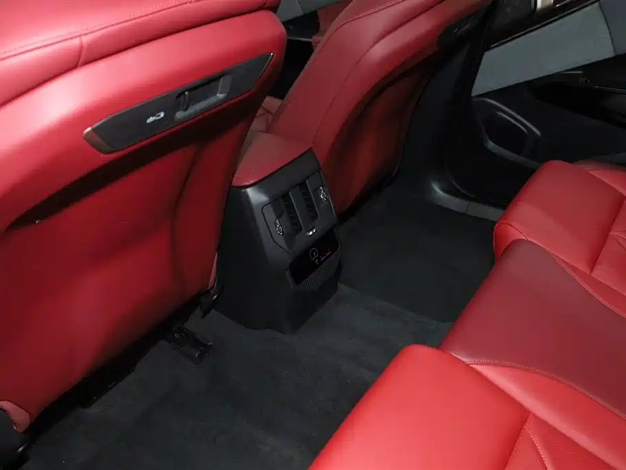 BMW X3 2025 xDrive30L Premium Model M Sport Black Package фото 25