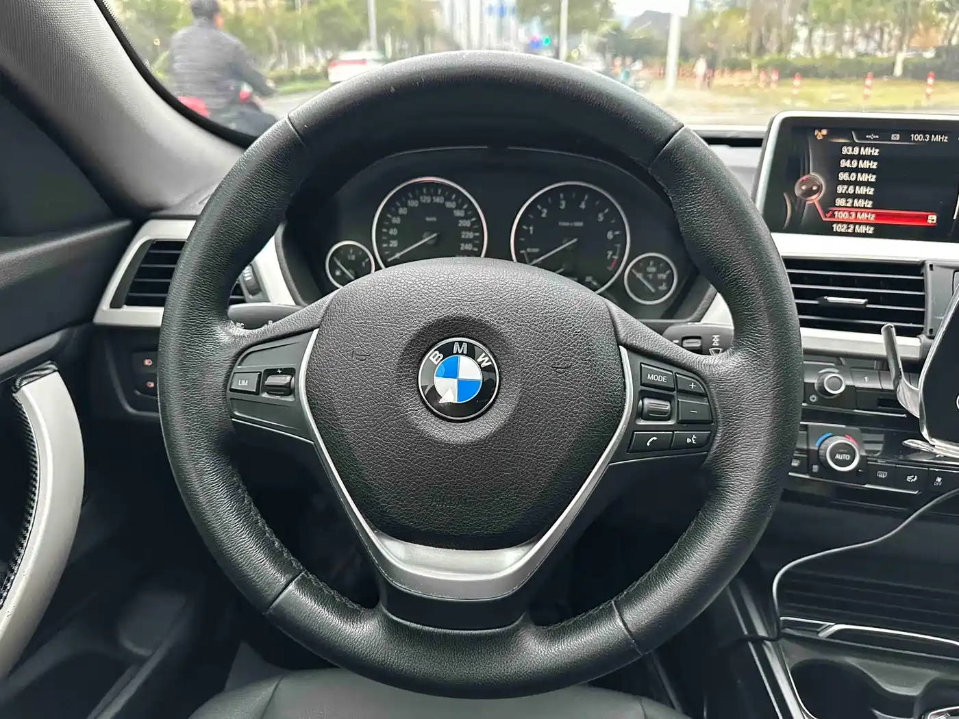 BMW 3 Series GT 2016 320i Fashion Style фото 14