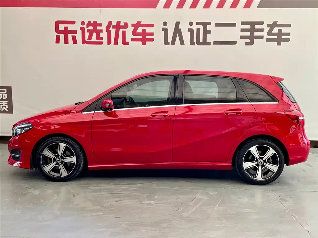 Mercedes-Benz B-Class 2018 B 200 Fashion фото 3