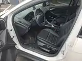Фото 15 - Ford Focus