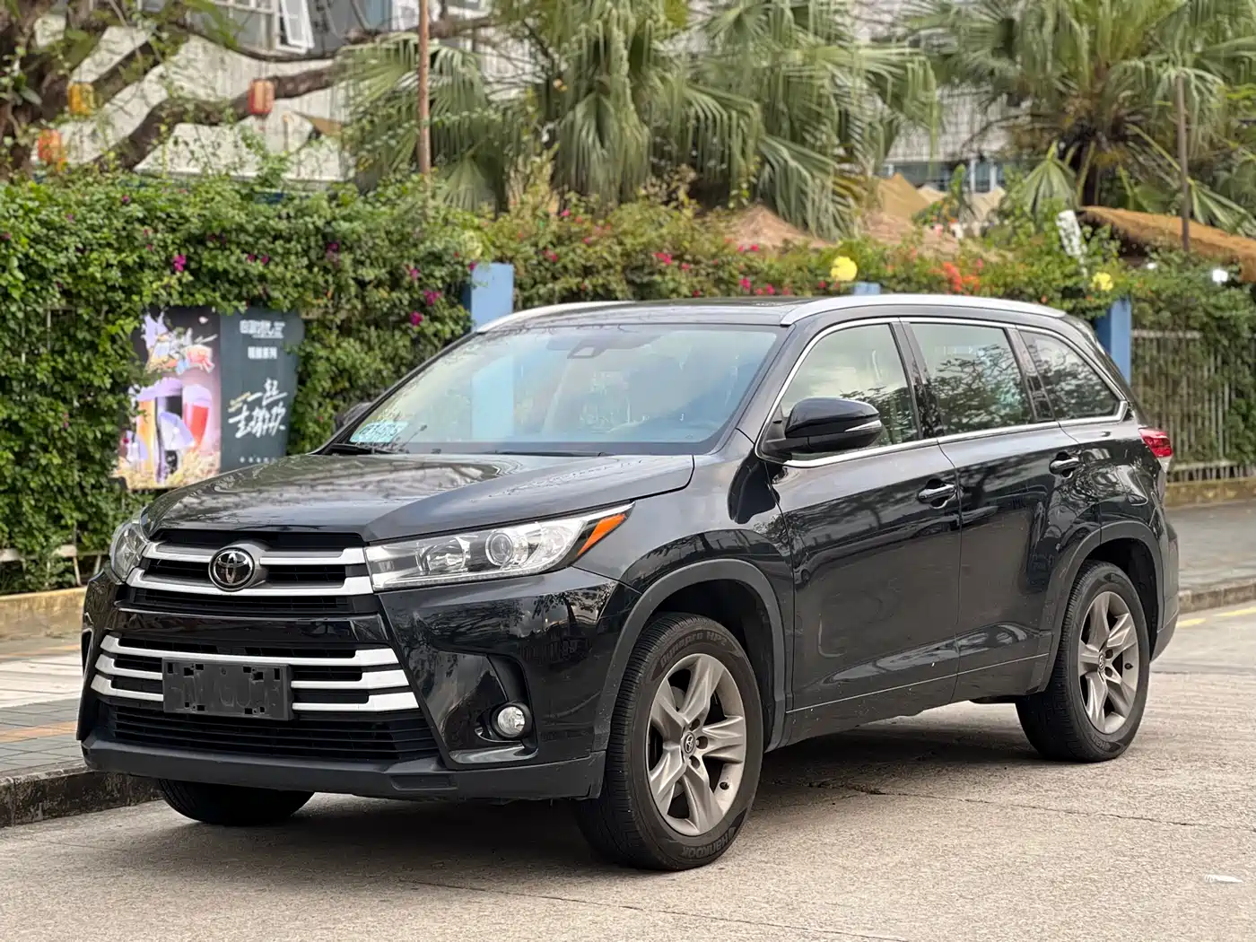 TOYOTA HIGHLANDER