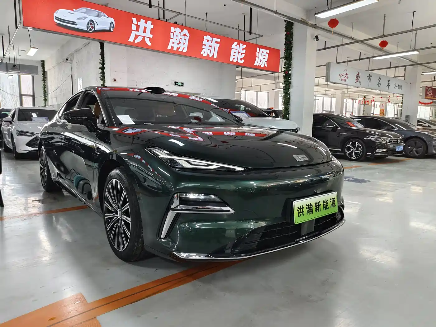 Geely Galaxy Galaxy Xingyao 8 2025 130km EM-P Starship Edition фото 3