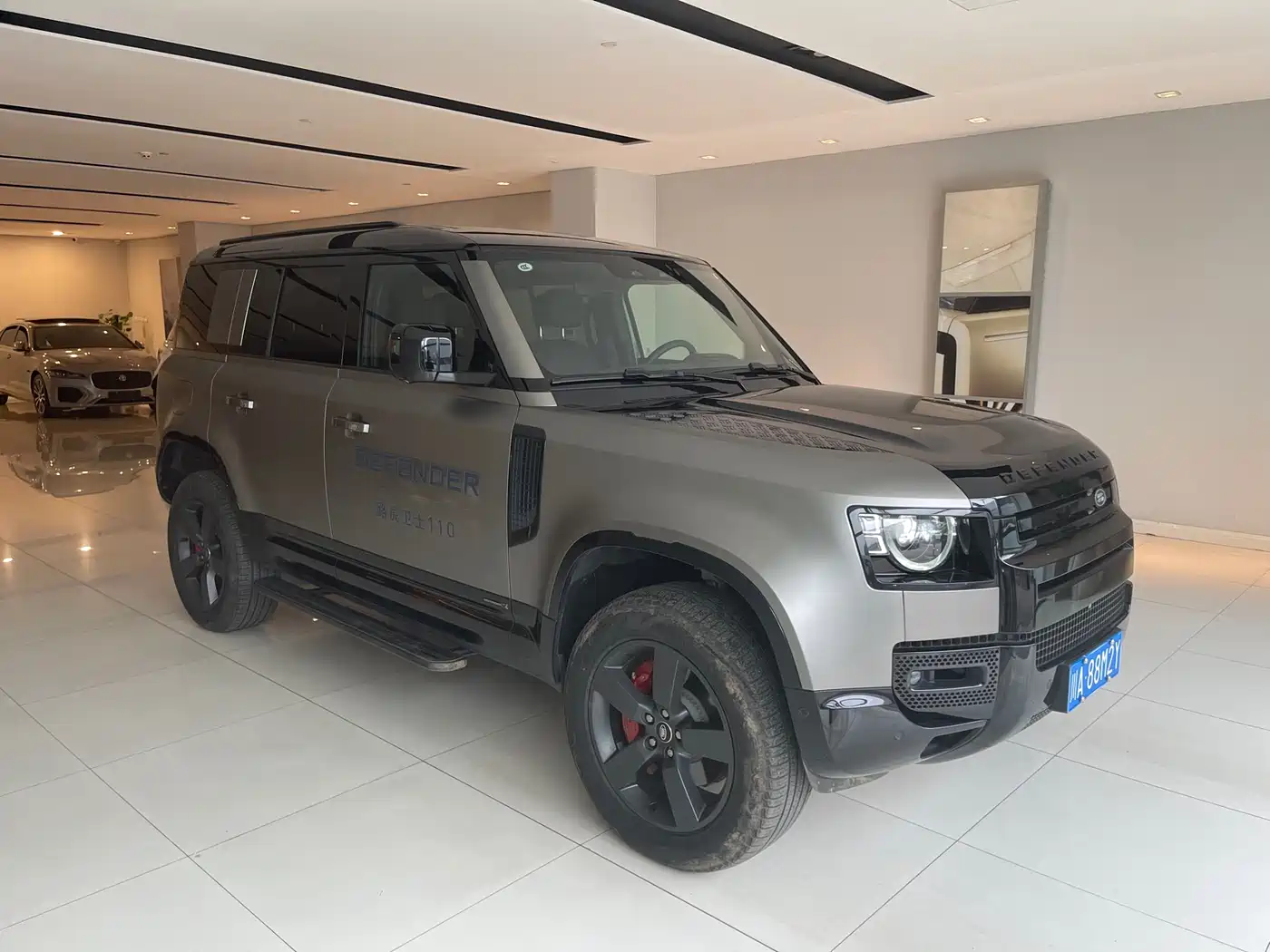 Land Rover Defender 2025 110 3.0T P400 X фото 2