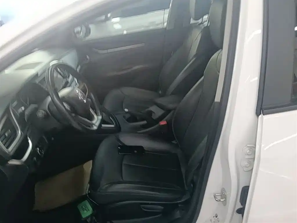 Buick Excelle 2019 18T Auto Connected Elite China VI фото 15