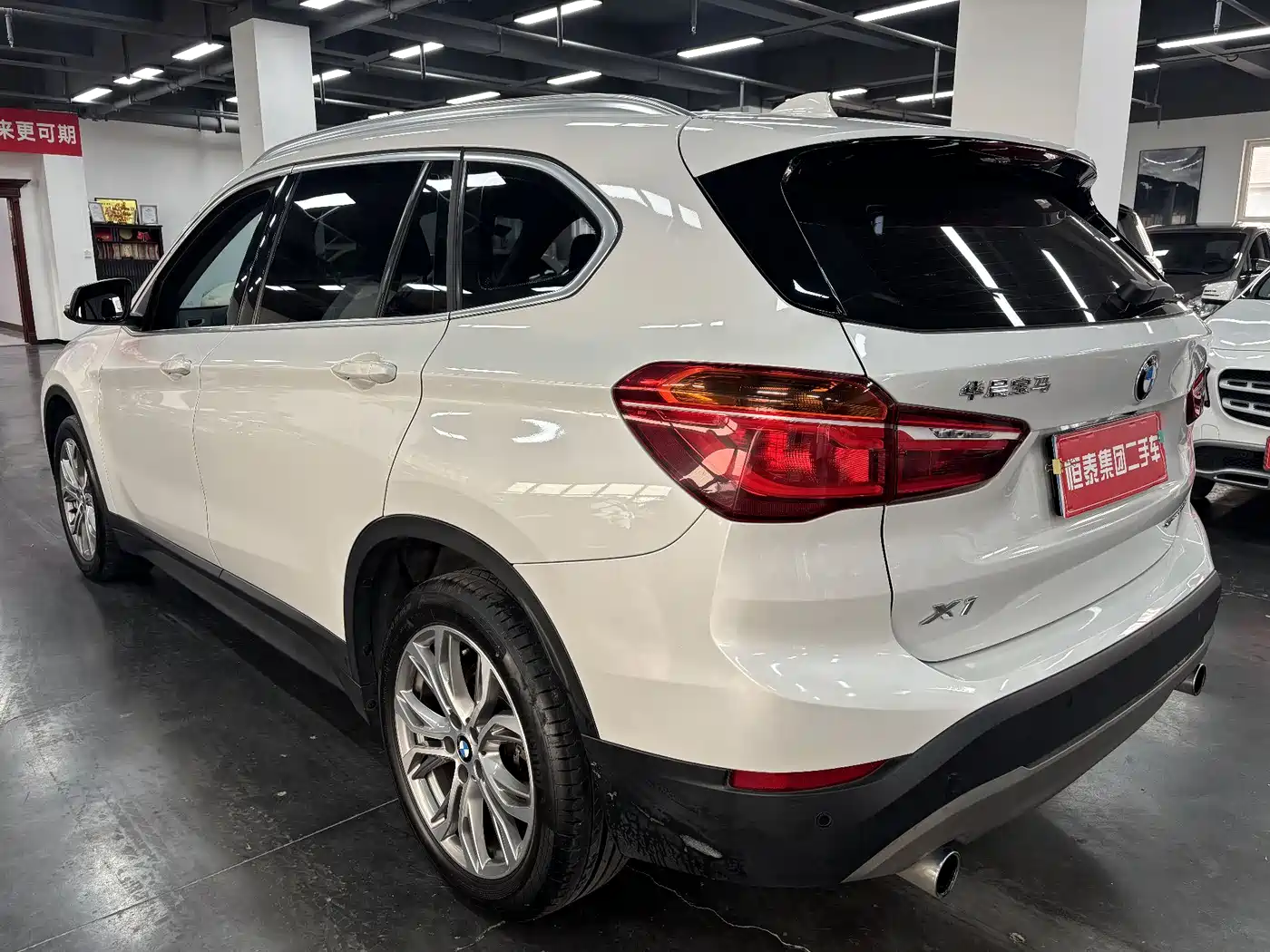 BMW X1 2019 sDrive20Li Leading Model фото 16