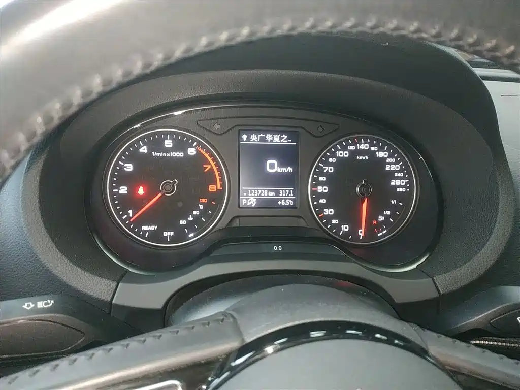 Audi A3 2018 30th Anniversary Sportback 35 TFSI Style фото 4