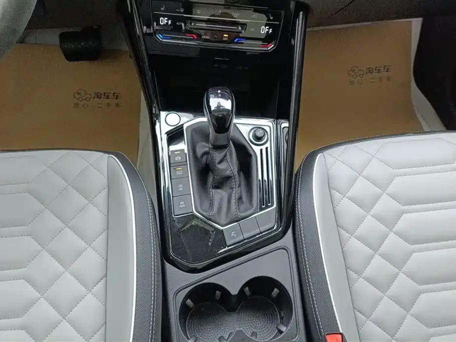 Volkswagen Tayron 2024 300TSI 2WD Luxury Plus Advanced фото 16