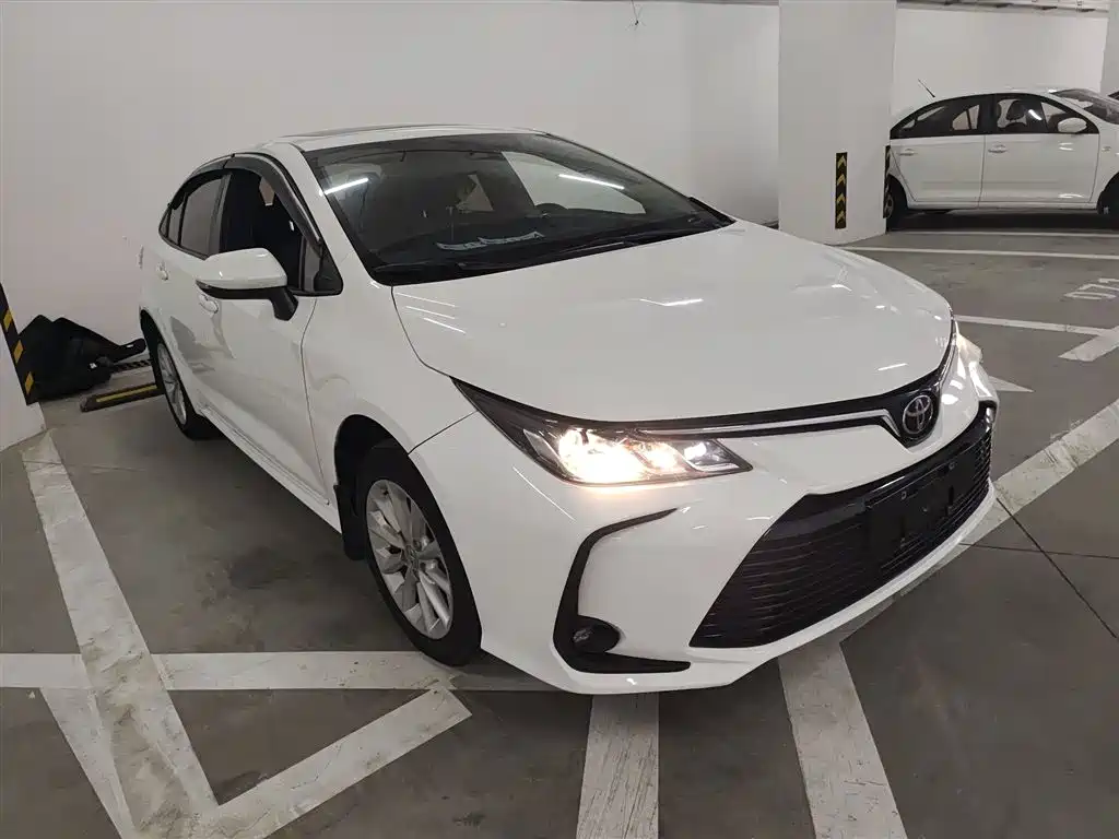 Toyota Corolla 2021 1.2T S-CVT Elite PLUS Edition фото 4