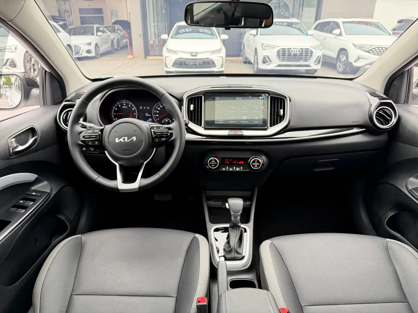 Kia KX1 2021 1.4L CVT Sunroof Version фото 15