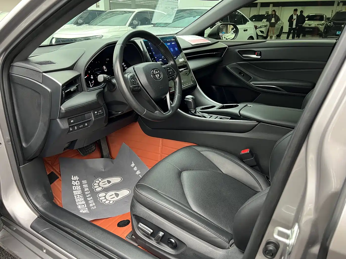 Toyota Avalon 2023 2.0L Luxury Edition фото 4