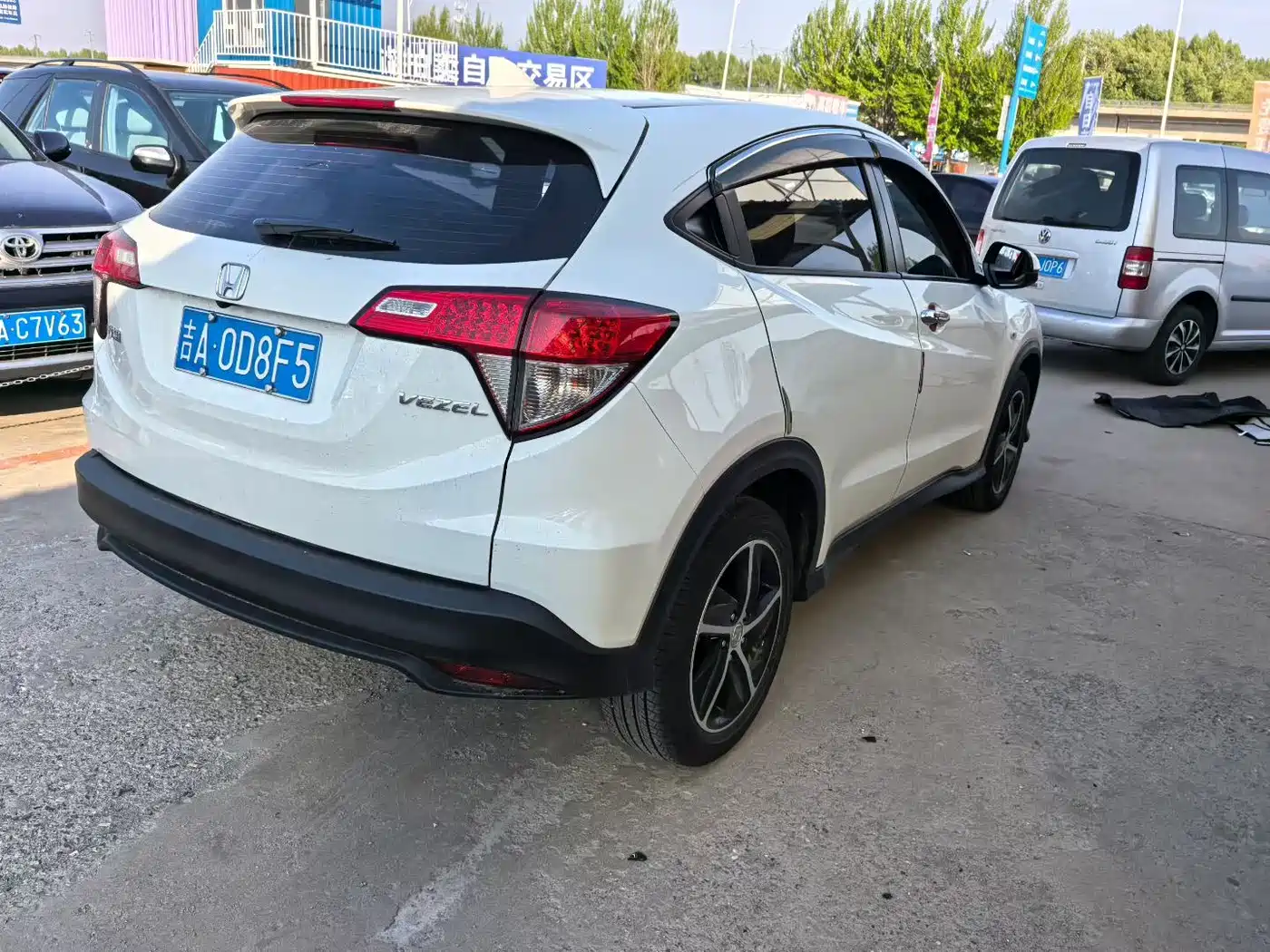 Photo 7 - Honda Vezel