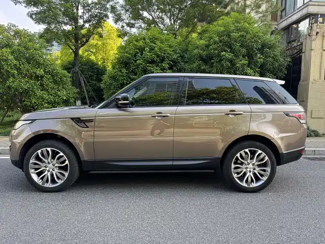 Land Rover Range Rover Sport 2016 Model 3.0 SC V6 HSE DYNAMIC — фото 3