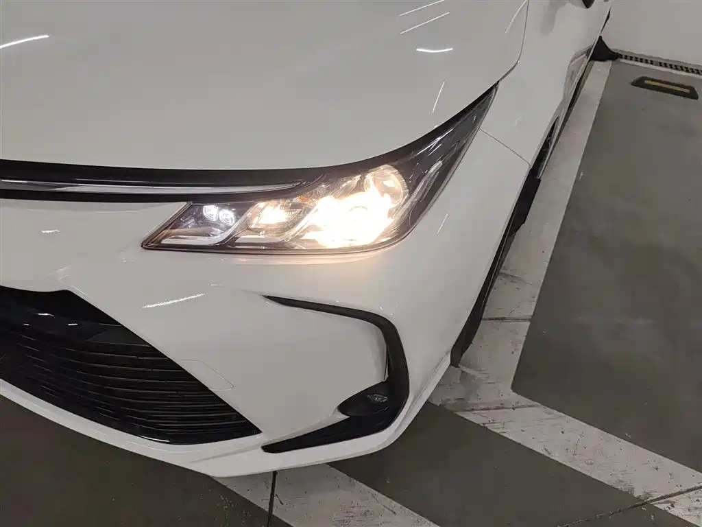 Toyota Corolla 2021 1.2T S-CVT Elite PLUS Edition фото 24