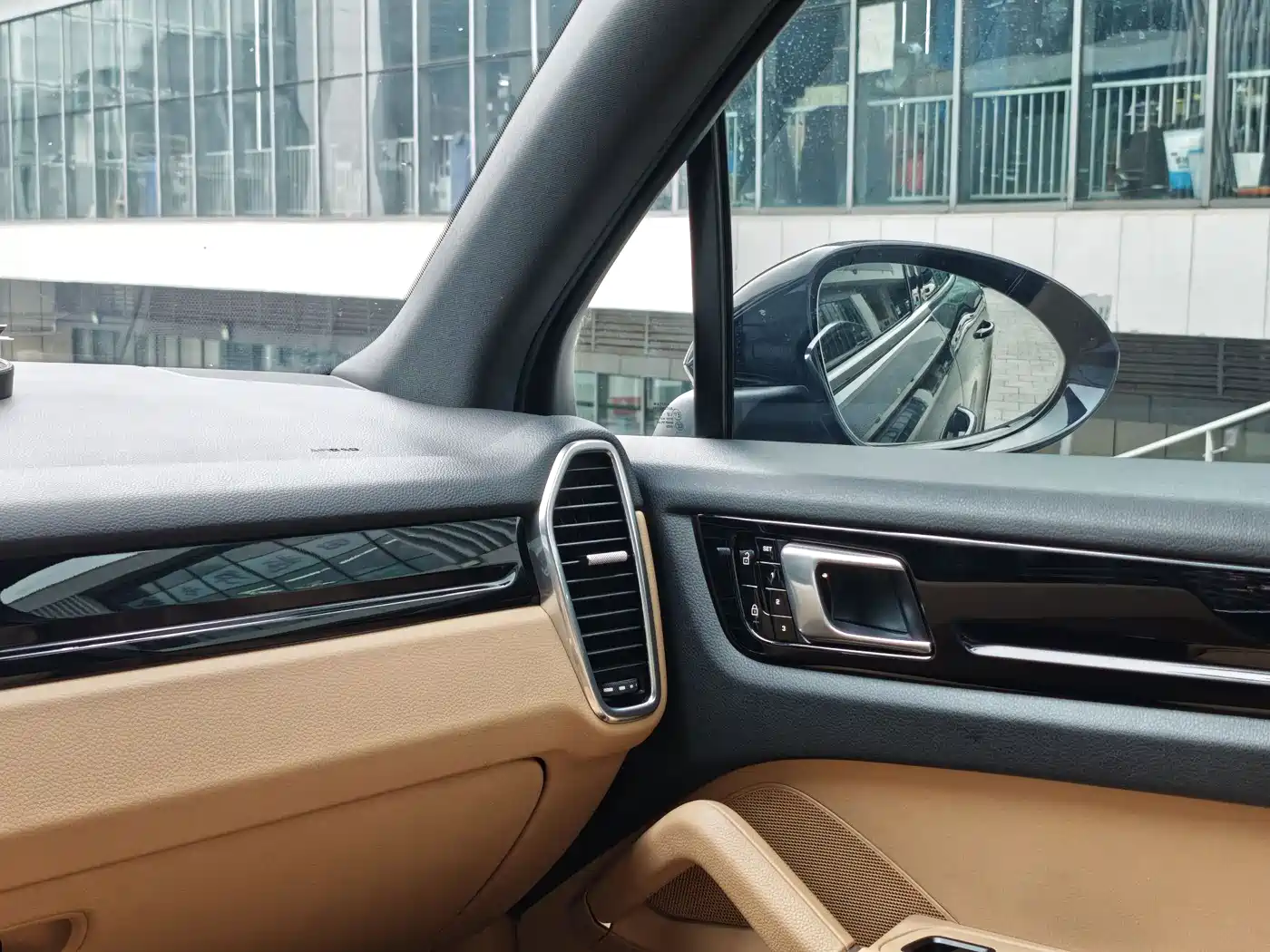 PORSCHE CAYENNE NEW ENERGY