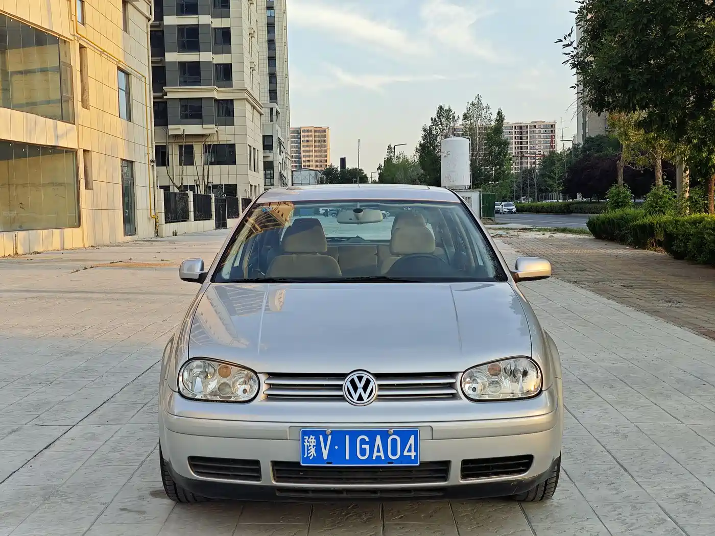 Volkswagen Golf 2004 Model 1.6 Manual Comfort фото 3