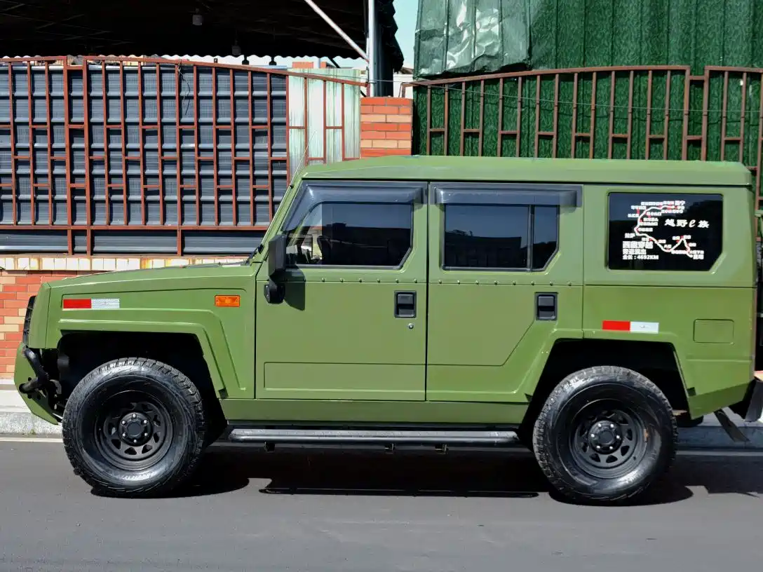 BAW (Beijing Automobile Works) Warrior 2018 2.0T 5-Door 4WD Gasoline (China V) фото 3