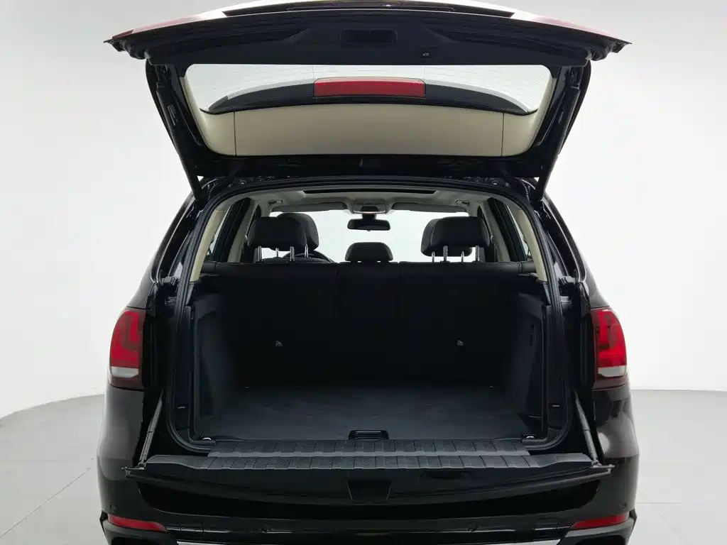 Photo 16 - BMW X5 (Import)