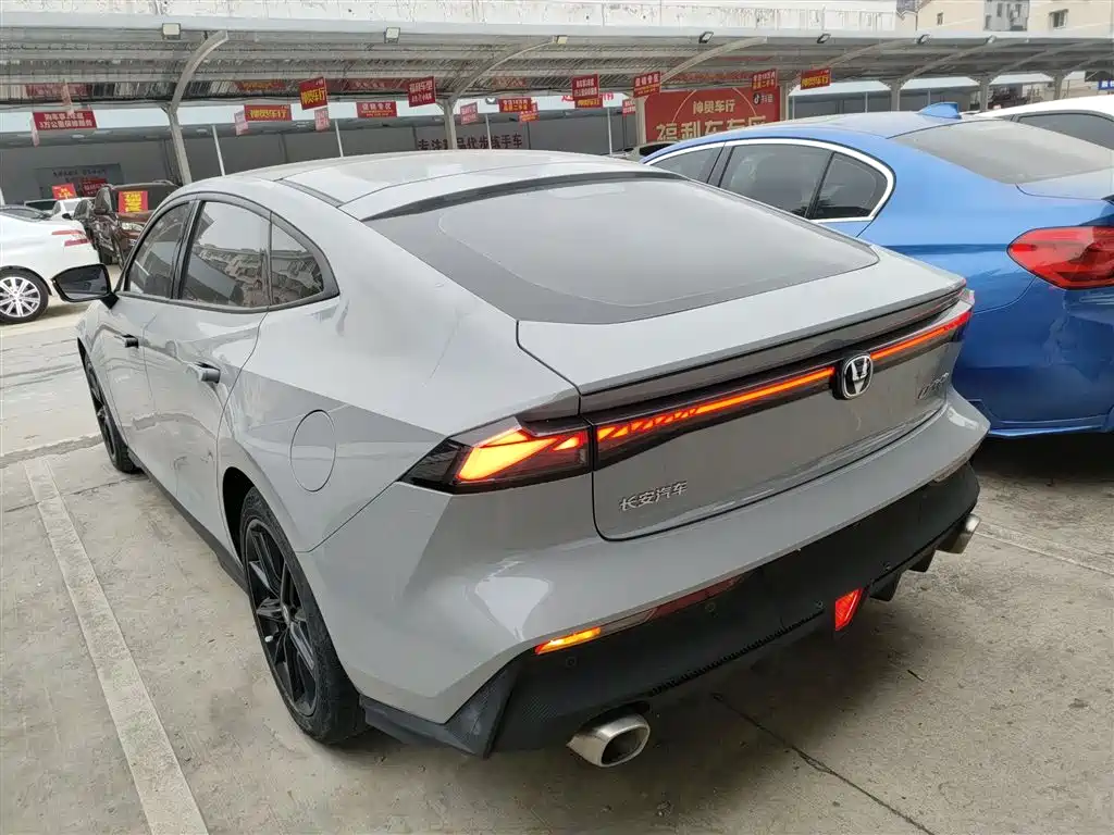 Changan UNI-V 2022 2022 1.5T Premium Model
