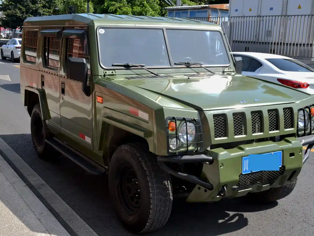 BAW (Beijing Automobile Works) Warrior 2018 2.0T 5-Door 4WD Gasoline (China V) фото 7