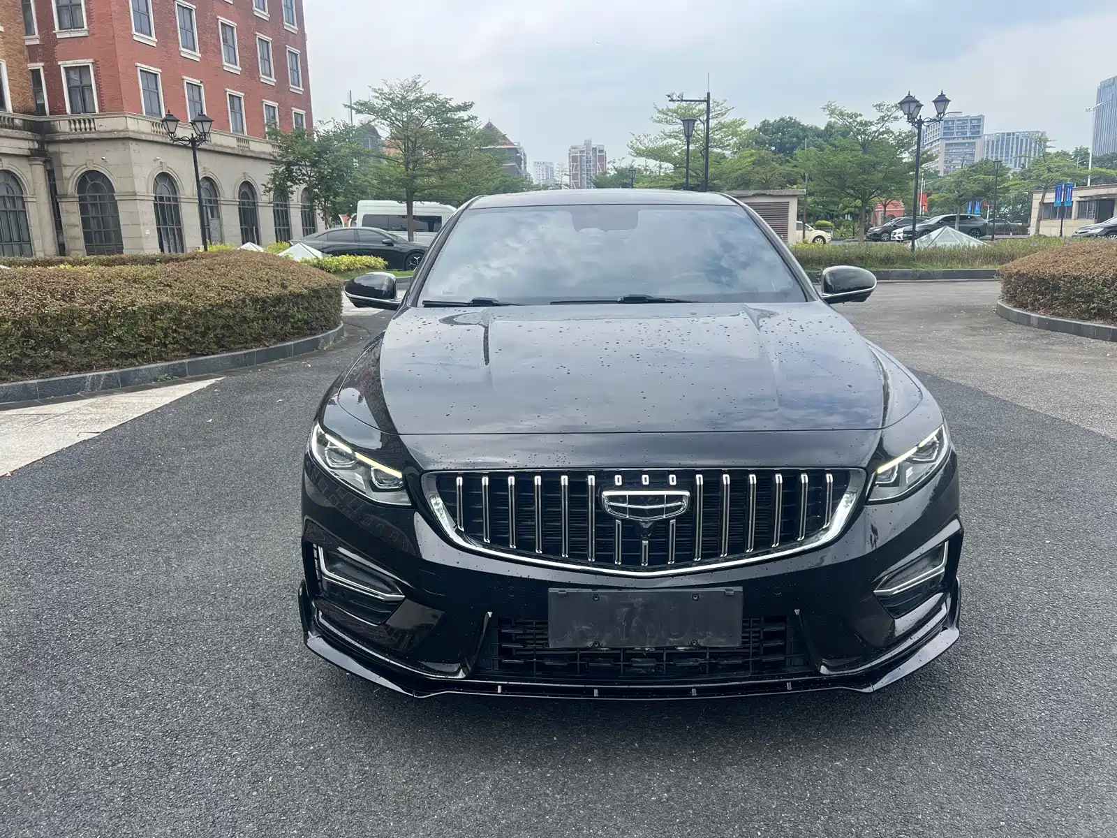 Фото 2 - Geely Preface