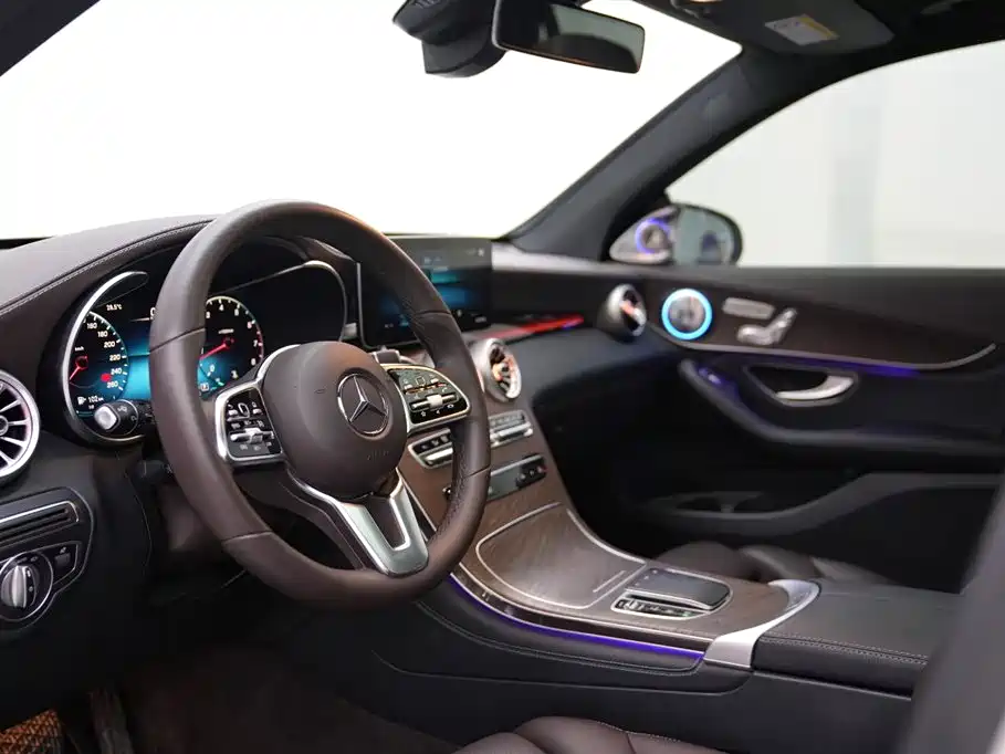 Mercedes-Benz GLC 2020 GLC 300 L 4MATIC Dynamic фото 6