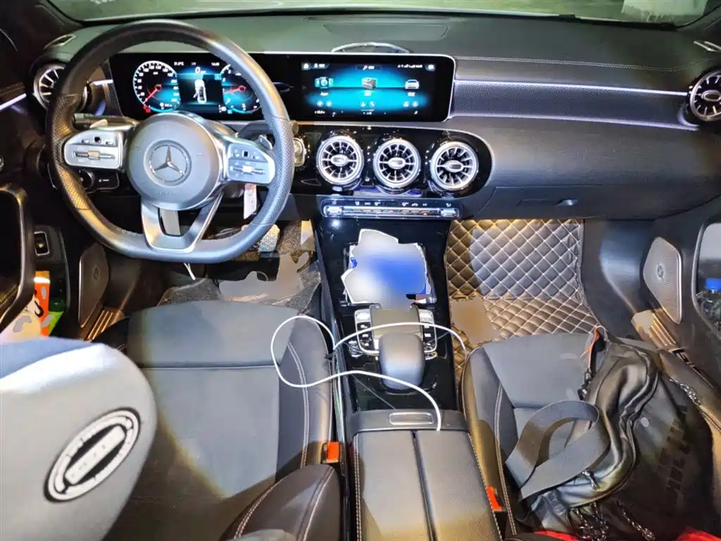 Mercedes-Benz A-Class 2020 A 200 L Sport Sedan фото 13