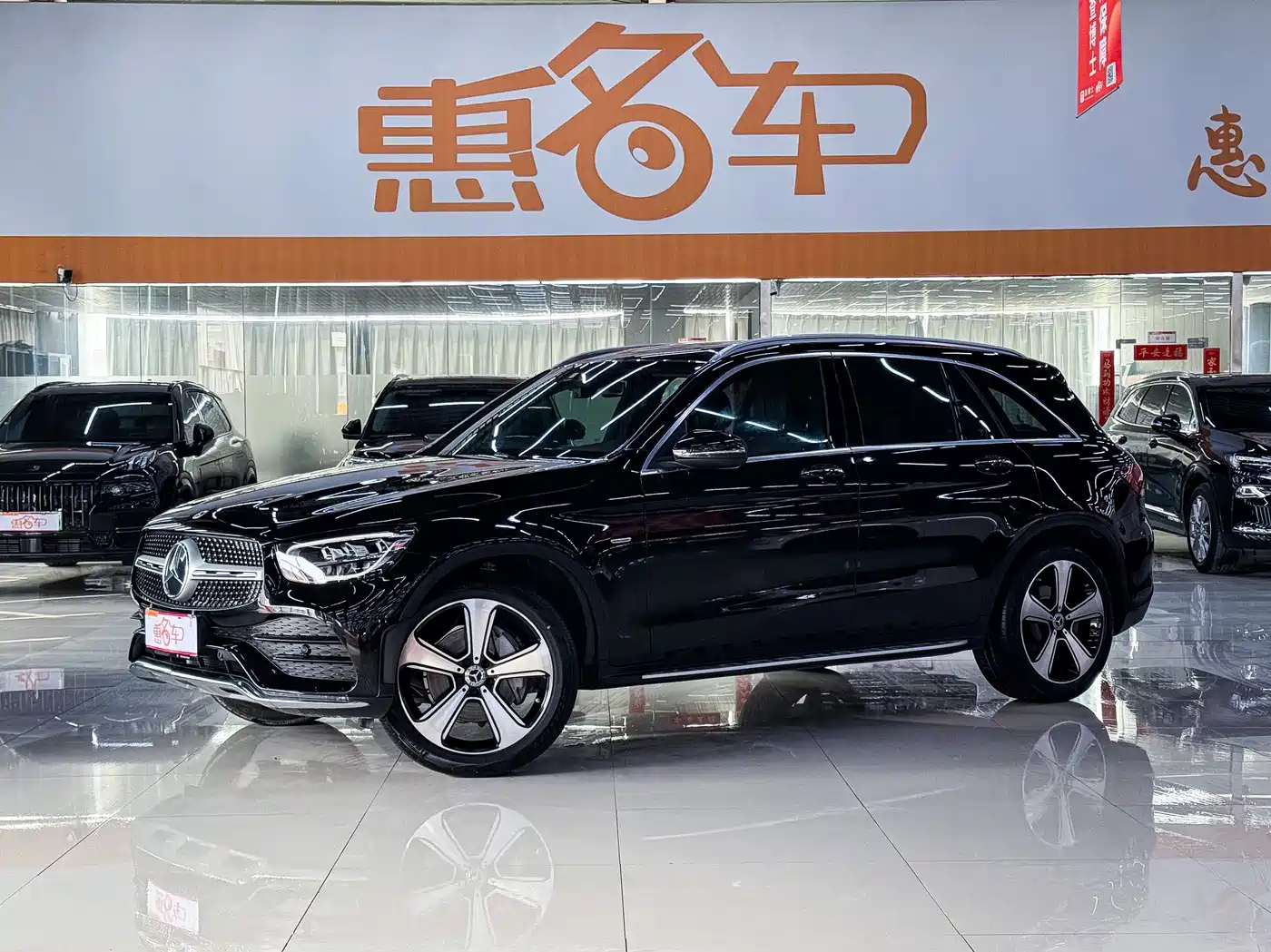 MERCEDES-BENZ GLC