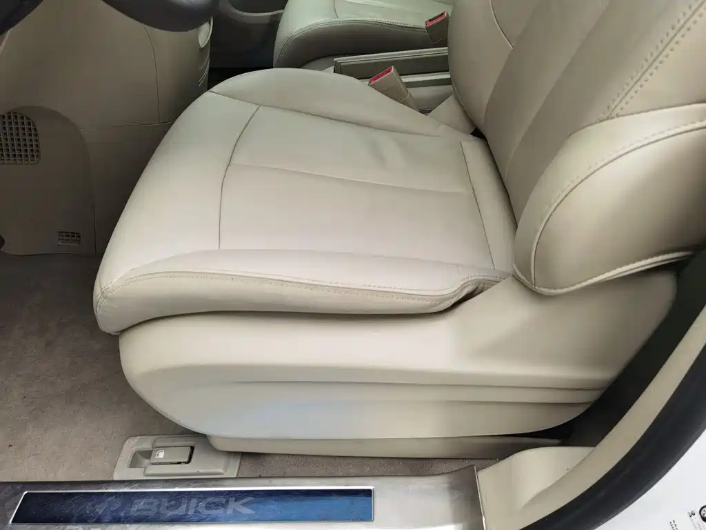 Фото 20 - Buick GL8