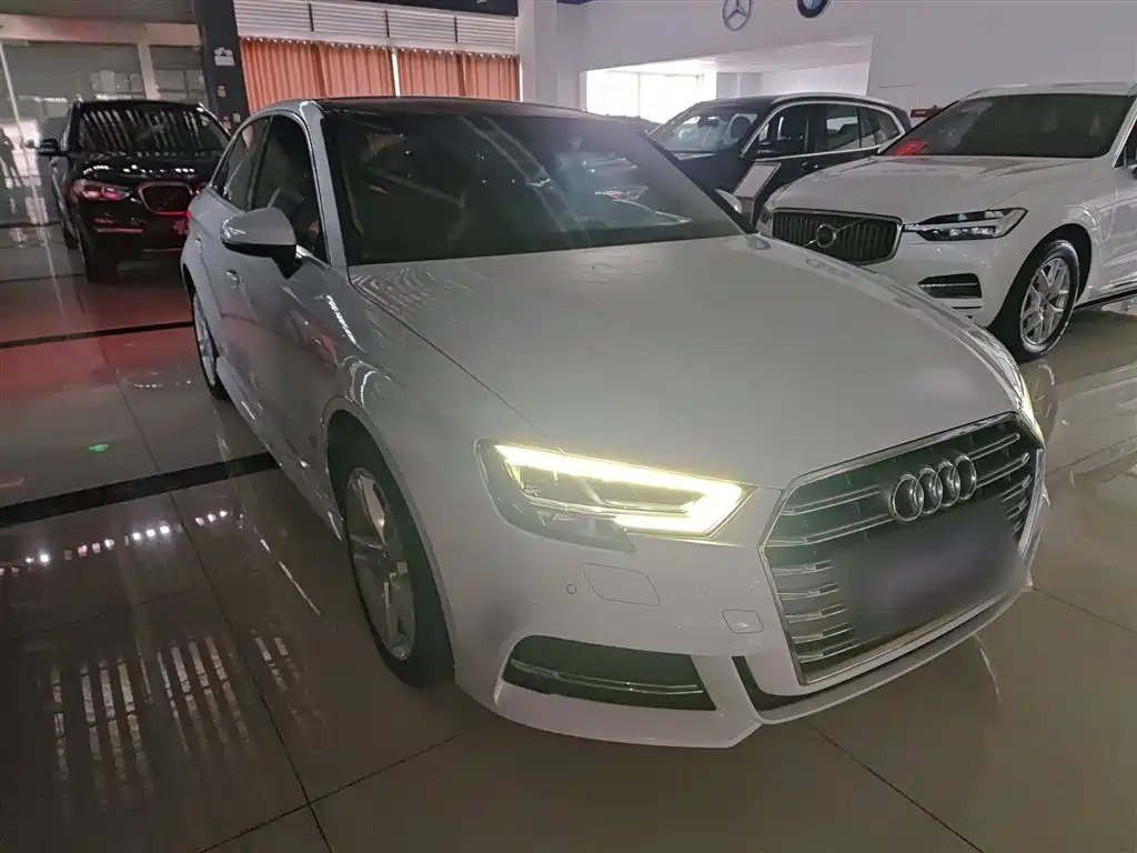 Audi A3 2020 Limousine 35 TFSI Fashion China VI фото 4