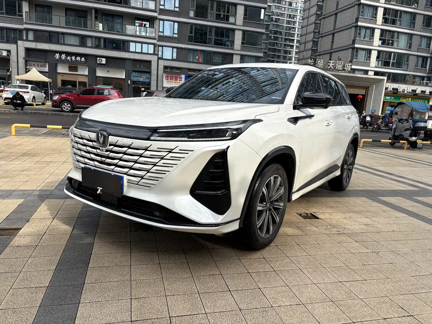 CHANG'AN CS75PLUS