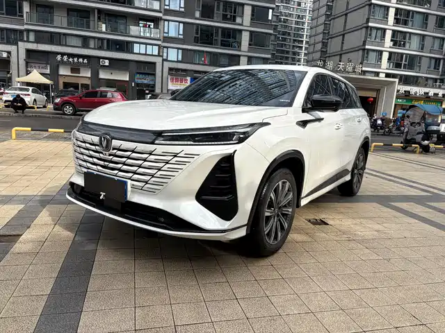 CHANG'AN CS75PLUS 2025