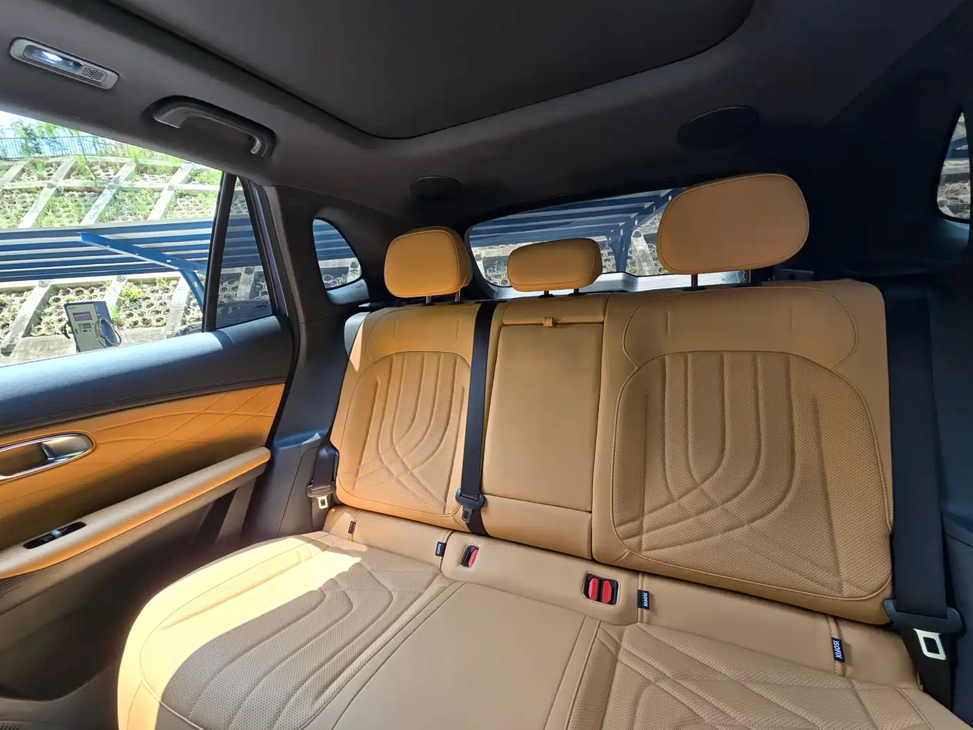 Geely Galaxy Galaxy Starship 7 EM-i 2025 120km Navigation Edition фото 9
