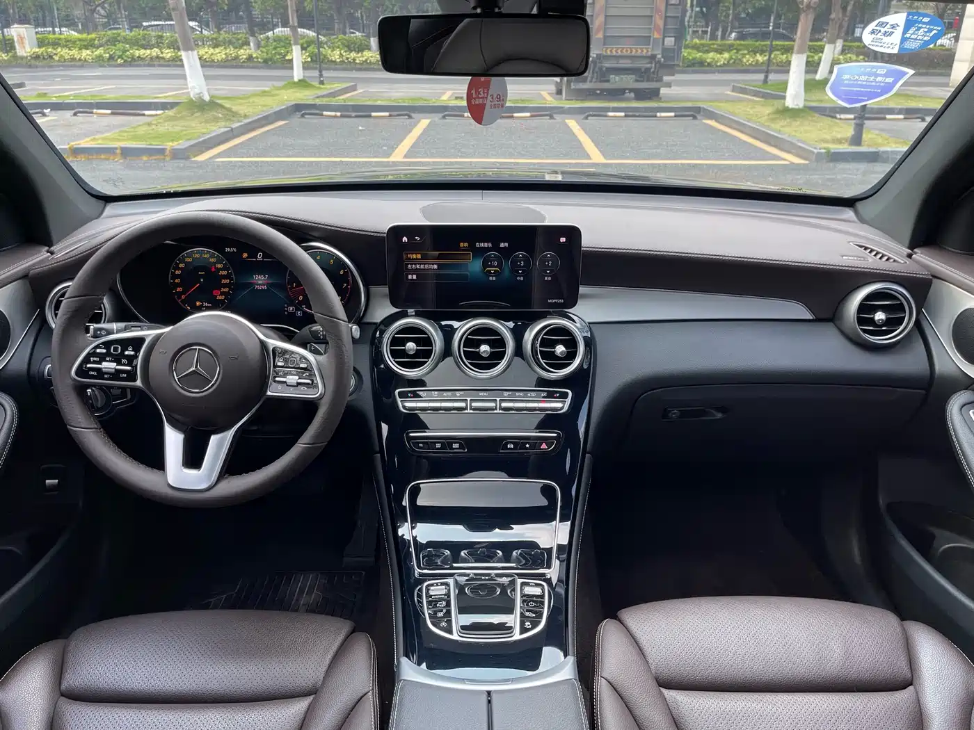 Mercedes-Benz GLC 2021 GLC 260 L 4MATIC Sporty фото 16