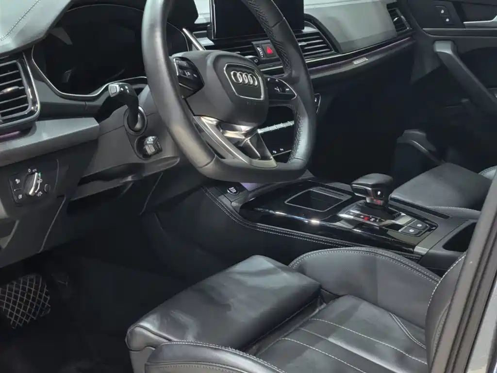 Audi Q5L 2022 40T Luxury Dynamic фото 16