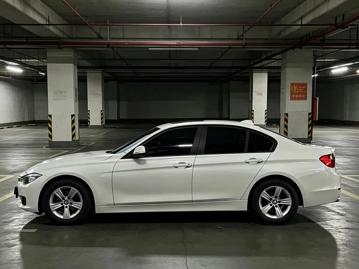BMW 3 Series 2013 320i Fashion фото 13