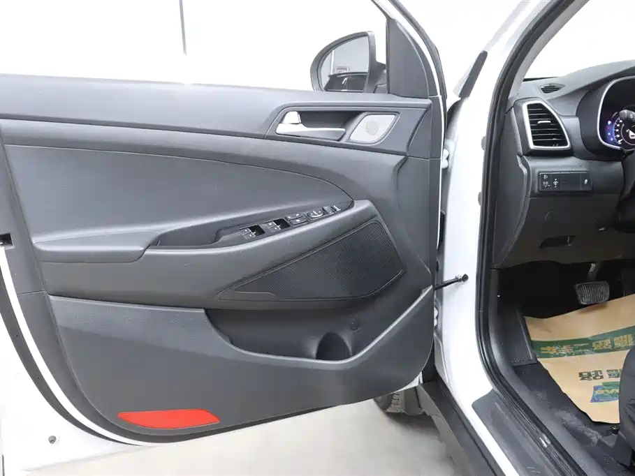 Hyundai Tucson 2020 280TGDi DCT 2WD Fashion (China V) фото 12