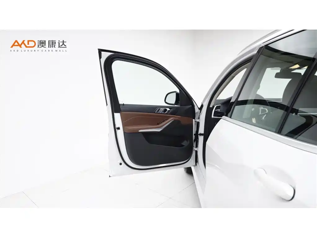 BMW X5 (Import) 2021 xDrive30i M Sport Package фото 10