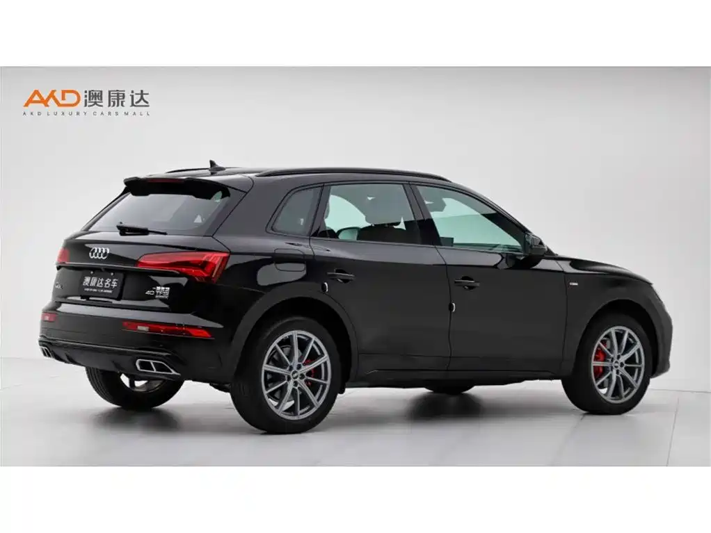 Audi Q5L 2024 Model 40 TFSI Luxury Dynamic фото 3
