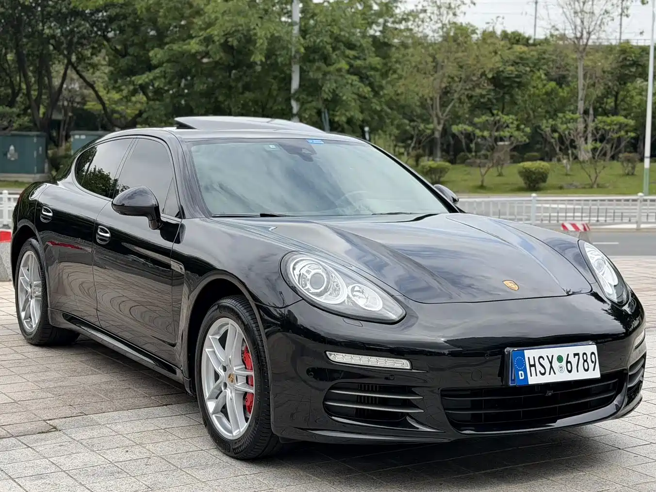 Porsche Panamera 2014 Panamera 4 3.0T фото 3